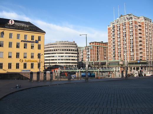 walk to Akershus Fortress